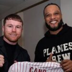 Canelo posó con la camiseta de los Diablos Rojos del México; Canó se lo llevó hasta Nueva York