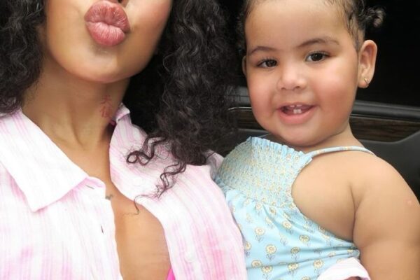 Yailin rompe la arena del Cibao y Cattla posa con mas seguridad que sus padres