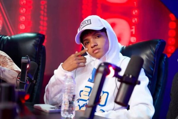 Santiago Matías manda ayuda a Luise al enterarse que le forzaban la puerta de su casa para asaltarlo